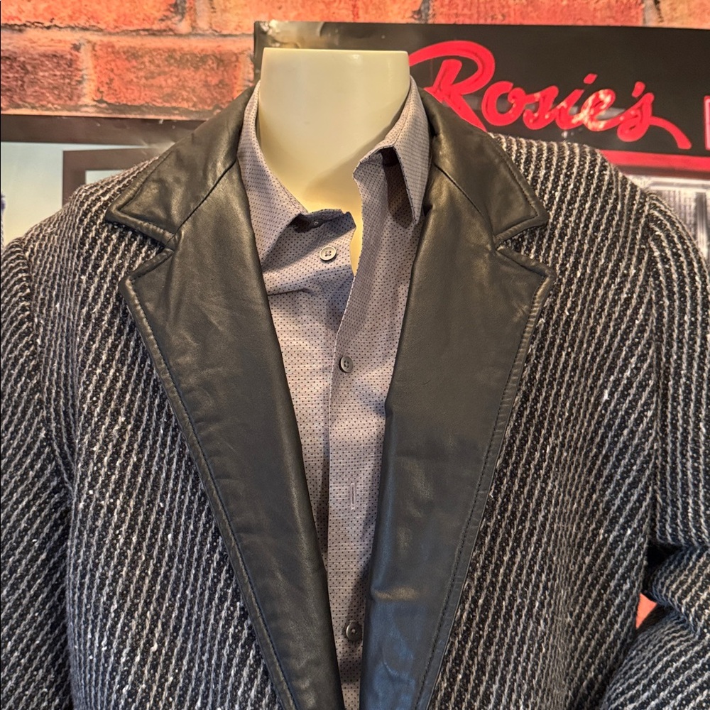 Dual Control Over Coat - Picture 7 of 17